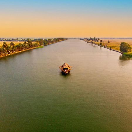 Spice Coast Cruises - Houseboat, A Cgh Earth Experience Hotell Alappuzha Exteriör bild