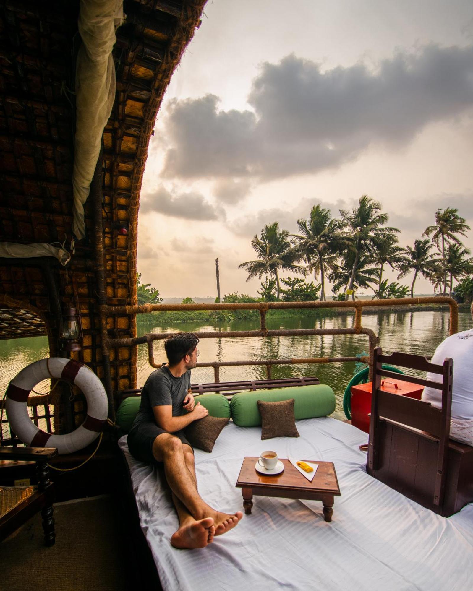 Spice Coast Cruises - Houseboat, A Cgh Earth Experience Hotell Alappuzha Exteriör bild
